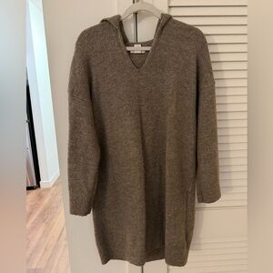 H&M Taupe V-Neck Sweater